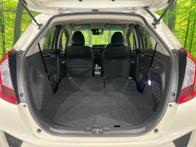 フィットハイブリッド Lパッケージ SDナビ バックカメラ 寒冷地仕様 衝突被害軽減システム 禁煙車 ハーフレザーシート ドラレコ スマートキー LEDヘッド ETC クルコン オートライト オートエアコン Bluetooth(41枚目)