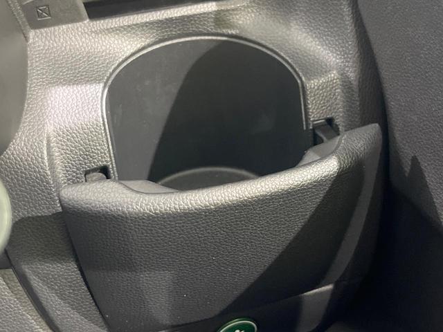 フィットハイブリッド Lパッケージ SDナビ バックカメラ 寒冷地仕様 衝突被害軽減システム 禁煙車 ハーフレザーシート ドラレコ スマートキー LEDヘッド ETC クルコン オートライト オートエアコン Bluetooth(56枚目)