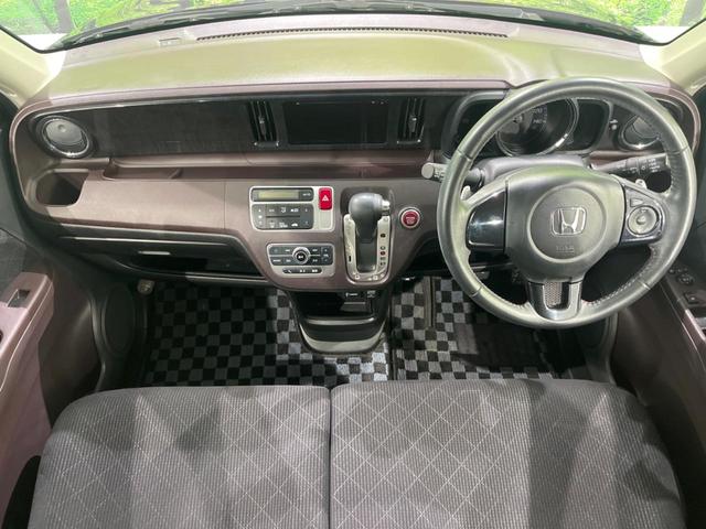 Ｎ－ＯＮＥ プレミアム　ツアラー・Ｌパッケージ　メーカー純正ＤＡ　バックカメラ　クルーズコントロール　純正１５インチＡＷ　オートエアコン　ツートーンカラー　ＨＩＤヘッドライト　ＨＤＭＩ　横滑り防止装置　パドルシフト　盗難防止装置（2枚目）