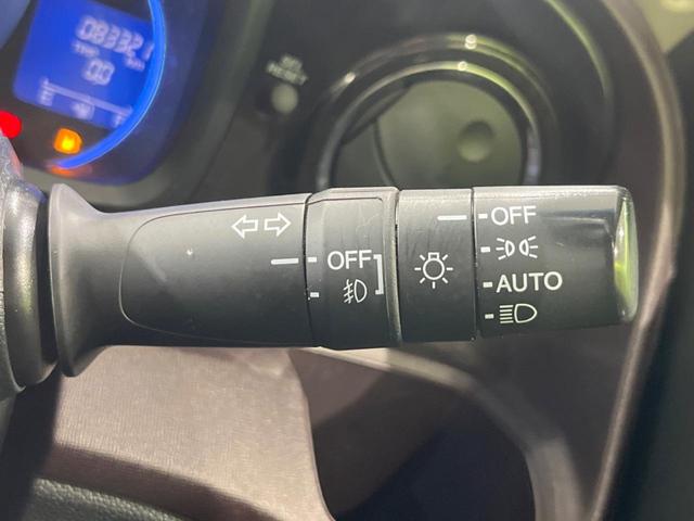 Ｎ－ＯＮＥ プレミアム　ツアラー・Ｌパッケージ　メーカー純正ＤＡ　バックカメラ　クルーズコントロール　純正１５インチＡＷ　オートエアコン　ツートーンカラー　ＨＩＤヘッドライト　ＨＤＭＩ　横滑り防止装置　パドルシフト　盗難防止装置（8枚目）