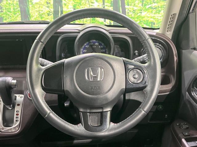 Ｎ－ＯＮＥ プレミアム　ツアラー・Ｌパッケージ　メーカー純正ＤＡ　バックカメラ　クルーズコントロール　純正１５インチＡＷ　オートエアコン　ツートーンカラー　ＨＩＤヘッドライト　ＨＤＭＩ　横滑り防止装置　パドルシフト　盗難防止装置（12枚目）