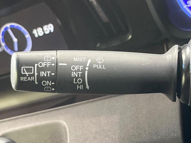 Ｎ－ＯＮＥ プレミアム　ツアラー・Ｌパッケージ　メーカー純正ＤＡ　バックカメラ　クルーズコントロール　純正１５インチＡＷ　オートエアコン　ツートーンカラー　ＨＩＤヘッドライト　ＨＤＭＩ　横滑り防止装置　パドルシフト　盗難防止装置（24枚目）