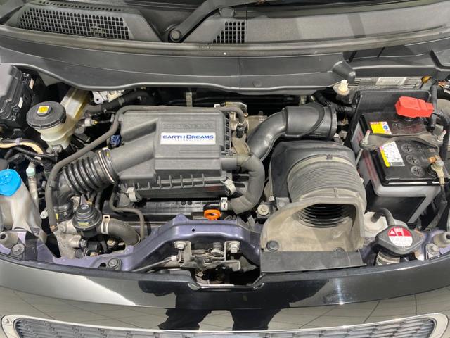 Ｎ－ＯＮＥ プレミアム　ツアラー・Ｌパッケージ　メーカー純正ＤＡ　バックカメラ　クルーズコントロール　純正１５インチＡＷ　オートエアコン　ツートーンカラー　ＨＩＤヘッドライト　ＨＤＭＩ　横滑り防止装置　パドルシフト　盗難防止装置（49枚目）