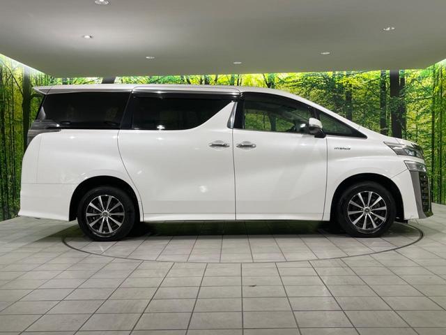 ヴェルファイアハイブリッド Ｚ　フリップダウン　両側電動スライドドア　セーフティセンス　禁煙車　純正ナビ　レーダークルーズ　寒冷地仕様　バックカメラ　ＥＴＣ　Ｂｌｕｅｔｏｏｔｈ　フルセグ　スマートキー　ＬＥＤヘッドライト（64枚目）