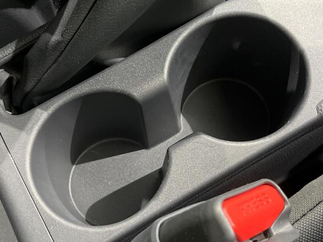 ヤリス Ｘ　セーフティセンス　禁煙車　ディスプレイオーディオ　レーダークルーズ　寒冷地仕様　バックカメラ　ＥＴＣ　Ｂｌｕｅｔｏｏｔｈ　スマートキー　レーンキープアシスト　オートライト　ステアリングスイッチ（49枚目）