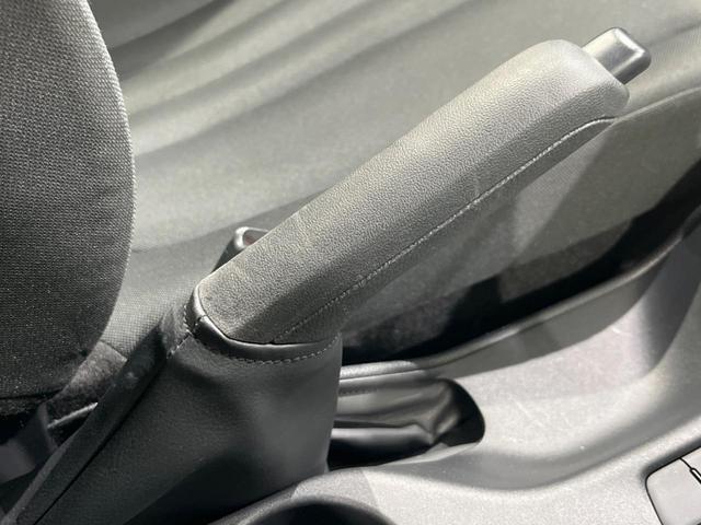 ヤリス Ｘ　セーフティセンス　禁煙車　ディスプレイオーディオ　レーダークルーズ　寒冷地仕様　バックカメラ　ＥＴＣ　Ｂｌｕｅｔｏｏｔｈ　スマートキー　レーンキープアシスト　オートライト　ステアリングスイッチ（50枚目）