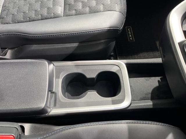 ヴォクシー ハイブリッドS-Z フリップダウン ディスプレイオーディオプラス 両側電動スライドドア セーフティセンス 禁煙車 レーダークルーズ バックカメラ ETC Bluetooth フルセグ シートヒーター パワーバックドア(56枚目)