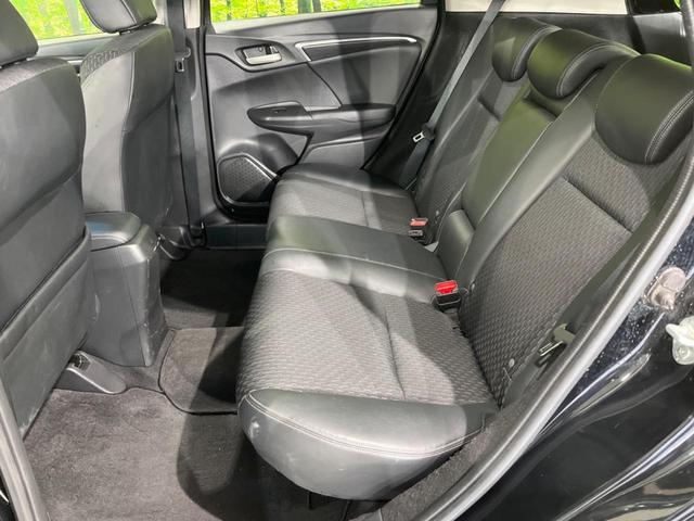 フィット 13G・Lパッケージ ファインエディション あんしんパッケージ 禁煙 寒冷地仕様 バックカメラ Bluetooth スマートキー オートライト クルーズコントロール ステアリングスイッチ オートエアコン フォグライト 盗難防止装置(34枚目)