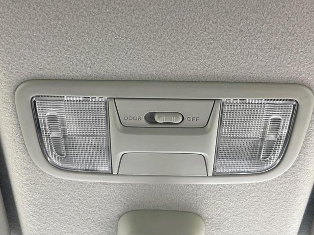 Ｎ－ＢＯＸカスタム Ｇ　純正ＳＤナビ　ＨＩＤヘッドライト　オートライト　オートエアコン　フォグライト　ＣＤ　ＤＶＤ再生　地デジ　横滑り防止装置　トラクションコントロール　ステアリングスイッチ（44枚目）