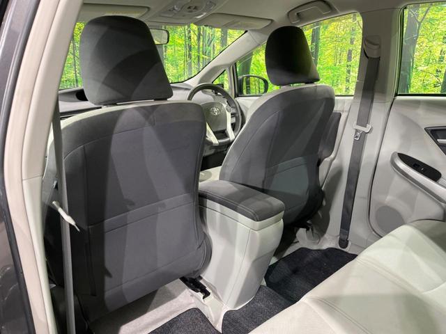 プリウス Ｓ　ＬＥＤエディション　純正ＳＤナビ　バックカメラ　寒冷地仕様　禁煙車　スマートキー　ＬＥＤヘッド　ビルトインＥＴＣ　ヘッドライトウォッシャー　オートライト　オートエアコン　Ｂｌｕｅｔｏｏｔｈ　ＣＤ　フルセグ（32枚目）