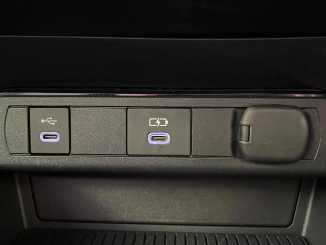 プリウス Z ガラスルーフ トヨタチームメイト セーフティセンス 禁煙車 純正12.9インチナビ 全周囲カメラ 寒冷地仕様 レーダクルーズ ETC Bluetooth フルセグ ブラインドスポットモニター(41枚目)