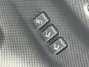アドバンス　サンルーフ　アイサイト　禁煙車　純正ナビ　レーダークルーズ　バックカメラ　ＥＴＣ　Ｂｌｕｅｔｏｏｔｈ　フルセグ　スマートキー　全席シートヒーター　メモリー付きパワーシート　デジタルインナーミラー（32枚目）