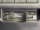 ハイブリッドアドベンチャー　オフロードパッケージＩＩ　本州仕入　１０．５インチＤＡ　バックカメラ　衝突軽減ブレーキ　デジタルインナーミラー　１００Ｖ電源　エンジンスターター　レーダークルーズ　禁煙車　レザー調シート　前席シートエアコン　パワーシート（26枚目）