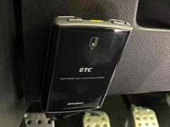 【ＥＴＣ】高速道路の料金所をストレスなく通過！話題のスポットやサービスエリアに多い「スマートIntercooler」利用時は必須のアイテムです。当店でセットアップを実施、ご納車当日からすぐにご利用いただけます！ 6