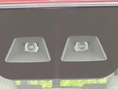 【スマートアシスト】走行中に前方の車両等を認識し、衝突しそうな時は警報とブレーキで衝突回避と被害軽減をアシスト。より安全にドライブをお楽しみいただけます。 4