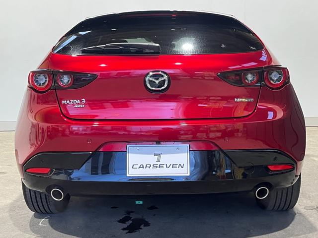 ＭＡＺＤＡ３ファストバック ２０Ｓ　ブラックトーンエディション　４ＷＤ／寒冷地／１０型ナビ／全方位カメラ／ＴＶ／衝突軽減／パワーシート＆ヒーター／ハンドルヒーター／ＬＥＤヘッドライト／レーダークルコン／置くだけ充電／ＨＤＭＩ＋Ｃタイプ端子／リアフォグ／ＨＵＤ（8枚目）