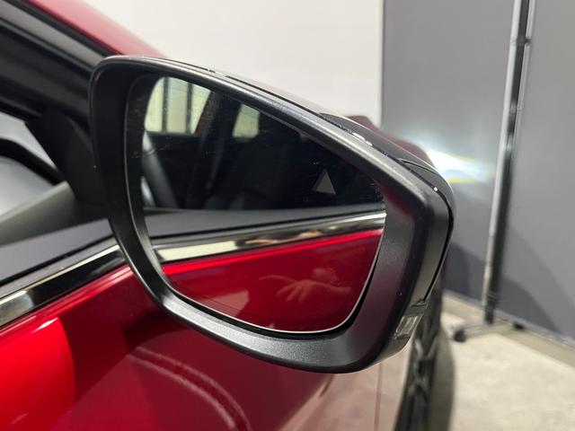 ＭＡＺＤＡ３ファストバック ２０Ｓ　ブラックトーンエディション　４ＷＤ／寒冷地／１０型ナビ／全方位カメラ／ＴＶ／衝突軽減／パワーシート＆ヒーター／ハンドルヒーター／ＬＥＤヘッドライト／レーダークルコン／置くだけ充電／ＨＤＭＩ＋Ｃタイプ端子／リアフォグ／ＨＵＤ（44枚目）