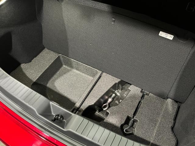 ＭＡＺＤＡ３ファストバック ２０Ｓ　ブラックトーンエディション　４ＷＤ／寒冷地／１０型ナビ／全方位カメラ／ＴＶ／衝突軽減／パワーシート＆ヒーター／ハンドルヒーター／ＬＥＤヘッドライト／レーダークルコン／置くだけ充電／ＨＤＭＩ＋Ｃタイプ端子／リアフォグ／ＨＵＤ（54枚目）