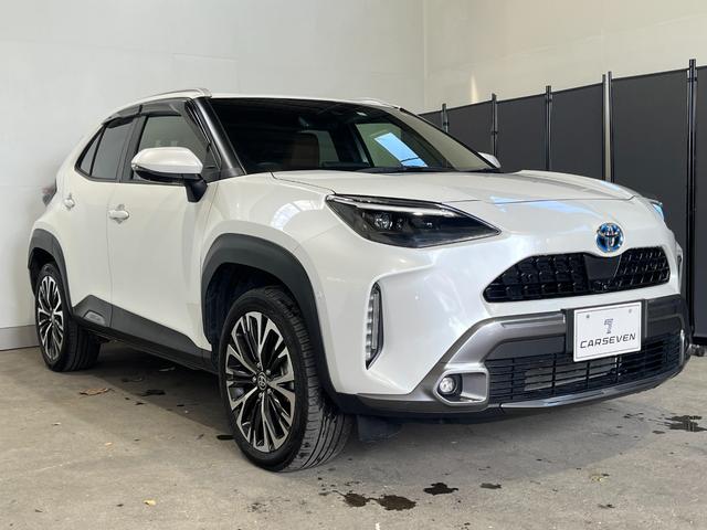 ヤリスクロス ハイブリッドＺ　アドベンチャー　４ＷＤ／ナビ／全方位カメラ／ハンズフリーパワーバックドア／ＬＥＤヘッドライト／セーフティセンス／ドラレコ／スペアキー／アドバンストパーク／パワーシート／シートーヒーター／ステアリングヒーター／ＥＴＣ（8枚目）