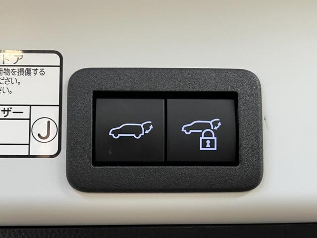 ヤリスクロス ハイブリッドＺ　アドベンチャー　４ＷＤ／ナビ／全方位カメラ／ハンズフリーパワーバックドア／ＬＥＤヘッドライト／セーフティセンス／ドラレコ／スペアキー／アドバンストパーク／パワーシート／シートーヒーター／ステアリングヒーター／ＥＴＣ（48枚目）
