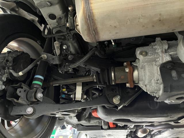 ヤリスクロス ハイブリッドＺ　アドベンチャー　４ＷＤ／ナビ／全方位カメラ／ハンズフリーパワーバックドア／ＬＥＤヘッドライト／セーフティセンス／ドラレコ／スペアキー／アドバンストパーク／パワーシート／シートーヒーター／ステアリングヒーター／ＥＴＣ（51枚目）