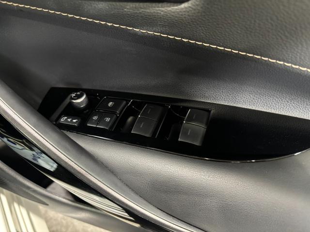 カローラツーリング ハイブリッド　ダブルバイビー　４ＷＤ／９型純正ナビ／Ｂカメラ／ＴＶ／セーフティセンス／ドラレコ前後／スペアキー／ＬＥＤヘッドライト／ＬＥＤフォグライト／ＬＥＤデイライト／シートヒーター／ハンドルヒーター／ＡＣ１００Ｖ電源／ソナー（37枚目）