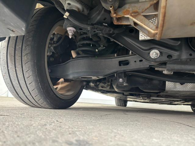 カローラツーリング ハイブリッド　ダブルバイビー　４ＷＤ／９型純正ナビ／Ｂカメラ／ＴＶ／セーフティセンス／ドラレコ前後／スペアキー／ＬＥＤヘッドライト／ＬＥＤフォグライト／ＬＥＤデイライト／シートヒーター／ハンドルヒーター／ＡＣ１００Ｖ電源／ソナー（51枚目）