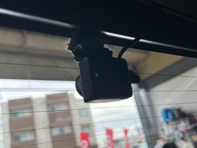 カローラツーリング ハイブリッド　ダブルバイビー　４ＷＤ／９型純正ナビ／Ｂカメラ／ＴＶ／セーフティセンス／ドラレコ前後／スペアキー／ＬＥＤヘッドライト／ＬＥＤフォグライト／ＬＥＤデイライト／シートヒーター／ハンドルヒーター／ＡＣ１００Ｖ電源／ソナー（54枚目）