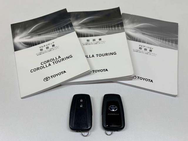 カローラツーリング ハイブリッド　ダブルバイビー　４ＷＤ／９型純正ナビ／Ｂカメラ／ＴＶ／セーフティセンス／ドラレコ前後／スペアキー／ＬＥＤヘッドライト／ＬＥＤフォグライト／ＬＥＤデイライト／シートヒーター／ハンドルヒーター／ＡＣ１００Ｖ電源／ソナー（56枚目）