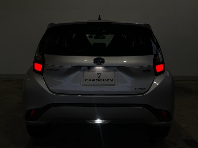 アクア B 4WD/衝突軽減/ナビ/バックカメラ/TV/LEDヘッドライト/ドラレコ/スペアキー/AC100V電源/レーダークルーズコントロール/CD+DVD再生/ミラーヒーター/(12枚目)