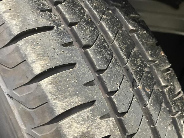 アクア B 4WD/衝突軽減/ナビ/バックカメラ/TV/LEDヘッドライト/ドラレコ/スペアキー/AC100V電源/レーダークルーズコントロール/CD+DVD再生/ミラーヒーター/(14枚目)