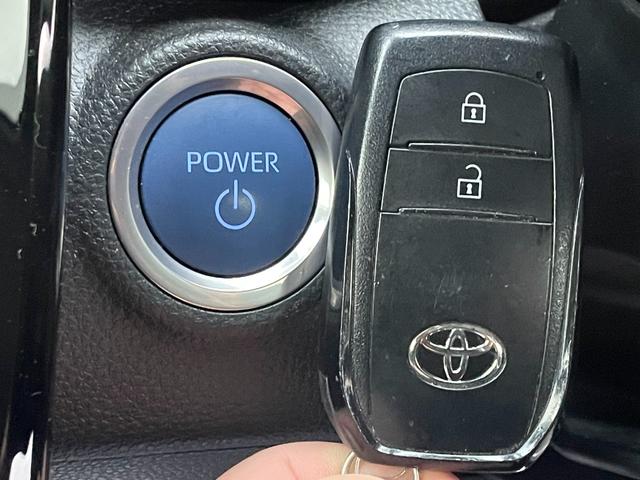 アクア B 4WD/衝突軽減/ナビ/バックカメラ/TV/LEDヘッドライト/ドラレコ/スペアキー/AC100V電源/レーダークルーズコントロール/CD+DVD再生/ミラーヒーター/(25枚目)