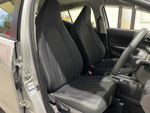 アクア B 4WD/衝突軽減/ナビ/バックカメラ/TV/LEDヘッドライト/ドラレコ/スペアキー/AC100V電源/レーダークルーズコントロール/CD+DVD再生/ミラーヒーター/(33枚目)