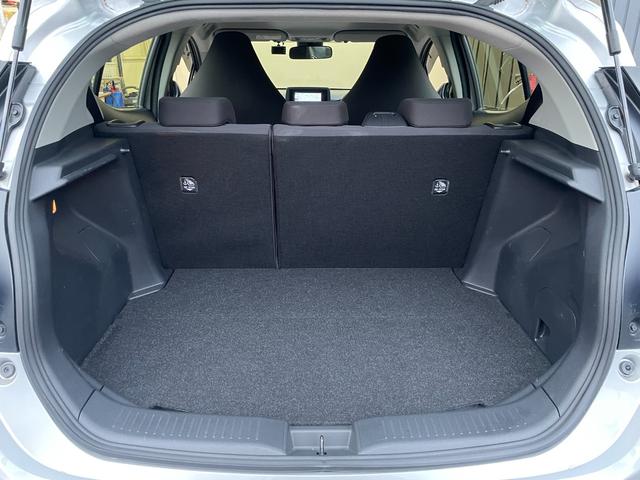 アクア B 4WD/衝突軽減/ナビ/バックカメラ/TV/LEDヘッドライト/ドラレコ/スペアキー/AC100V電源/レーダークルーズコントロール/CD+DVD再生/ミラーヒーター/(36枚目)