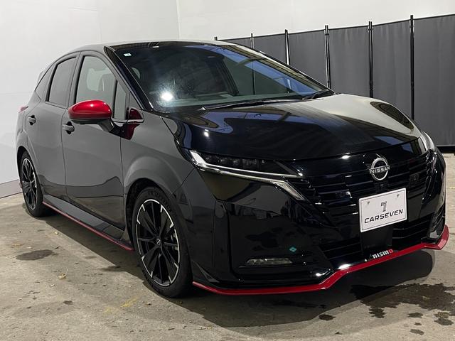 オーラ ニスモ チューンドe-パワー4WD 4WD/夏冬タイヤ付/9型ナビ/BOSSサウンド/全方位カメラ/TV/ブラックフードデカール/プロパイロット/デジタルミラー/全方位運転支援/寒冷地/LEDヘッドライト/シート&ハンドルヒーター(6枚目)