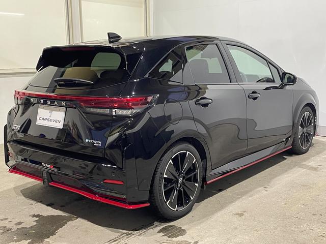 オーラ ニスモ チューンドe-パワー4WD 4WD/夏冬タイヤ付/9型ナビ/BOSSサウンド/全方位カメラ/TV/ブラックフードデカール/プロパイロット/デジタルミラー/全方位運転支援/寒冷地/LEDヘッドライト/シート&ハンドルヒーター(9枚目)