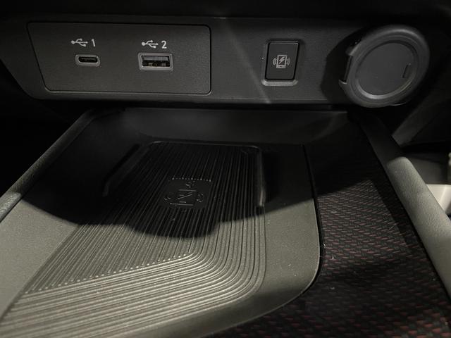 オーラ ニスモ チューンドe-パワー4WD 4WD/夏冬タイヤ付/9型ナビ/BOSSサウンド/全方位カメラ/TV/ブラックフードデカール/プロパイロット/デジタルミラー/全方位運転支援/寒冷地/LEDヘッドライト/シート&ハンドルヒーター(23枚目)