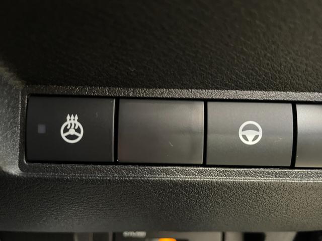 オーラ ニスモ チューンドe-パワー4WD 4WD/夏冬タイヤ付/9型ナビ/BOSSサウンド/全方位カメラ/TV/ブラックフードデカール/プロパイロット/デジタルミラー/全方位運転支援/寒冷地/LEDヘッドライト/シート&ハンドルヒーター(26枚目)