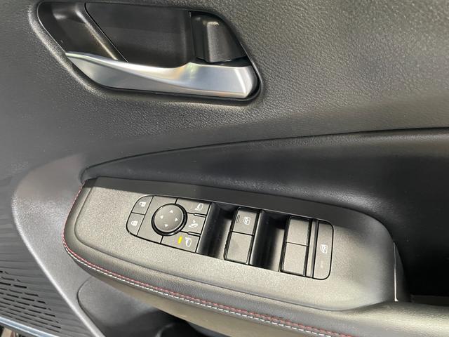 オーラ ニスモ チューンドe-パワー4WD 4WD/夏冬タイヤ付/9型ナビ/BOSSサウンド/全方位カメラ/TV/ブラックフードデカール/プロパイロット/デジタルミラー/全方位運転支援/寒冷地/LEDヘッドライト/シート&ハンドルヒーター(52枚目)
