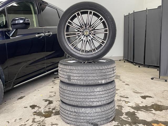 オデッセイ アブソルート・Ｘホンダセンシング　４ＷＤ／夏冬タイヤ付／９型ナビ／フリップダウン／Ｂカメラ／ＴＶ／寒冷地仕様／両側パワースライドドア／ＬＥＤヘッドライト／衝突軽減／スペアキー／ＥＴＣ／パワーシート／ＣＤ＋ＤＶＤ再生／Ｂｌｕｅｔｏｏｔｈ（3枚目）