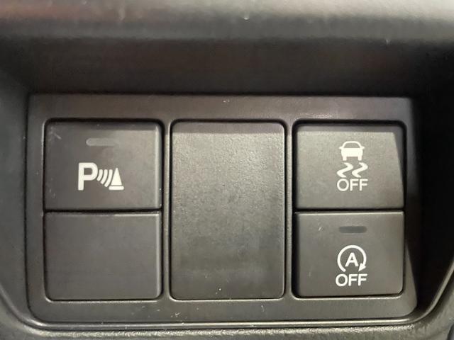 オデッセイ アブソルート・Ｘホンダセンシング　４ＷＤ／夏冬タイヤ付／９型ナビ／フリップダウン／Ｂカメラ／ＴＶ／寒冷地仕様／両側パワースライドドア／ＬＥＤヘッドライト／衝突軽減／スペアキー／ＥＴＣ／パワーシート／ＣＤ＋ＤＶＤ再生／Ｂｌｕｅｔｏｏｔｈ（23枚目）