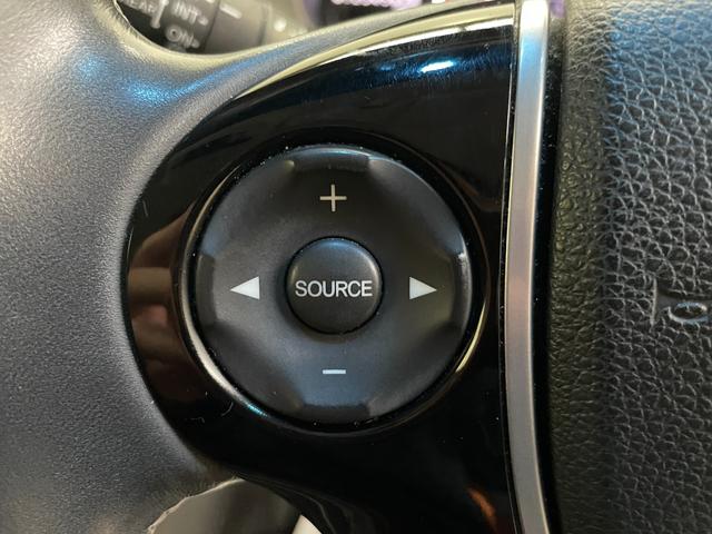 オデッセイ アブソルート・Ｘホンダセンシング　４ＷＤ／夏冬タイヤ付／９型ナビ／フリップダウン／Ｂカメラ／ＴＶ／寒冷地仕様／両側パワースライドドア／ＬＥＤヘッドライト／衝突軽減／スペアキー／ＥＴＣ／パワーシート／ＣＤ＋ＤＶＤ再生／Ｂｌｕｅｔｏｏｔｈ（25枚目）