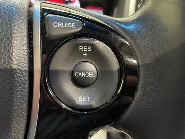 オデッセイ アブソルート・Ｘホンダセンシング　４ＷＤ／夏冬タイヤ付／９型ナビ／フリップダウン／Ｂカメラ／ＴＶ／寒冷地仕様／両側パワースライドドア／ＬＥＤヘッドライト／衝突軽減／スペアキー／ＥＴＣ／パワーシート／ＣＤ＋ＤＶＤ再生／Ｂｌｕｅｔｏｏｔｈ（26枚目）