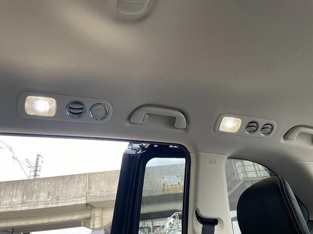 オデッセイ アブソルート・Ｘホンダセンシング　４ＷＤ／夏冬タイヤ付／９型ナビ／フリップダウン／Ｂカメラ／ＴＶ／寒冷地仕様／両側パワースライドドア／ＬＥＤヘッドライト／衝突軽減／スペアキー／ＥＴＣ／パワーシート／ＣＤ＋ＤＶＤ再生／Ｂｌｕｅｔｏｏｔｈ（42枚目）