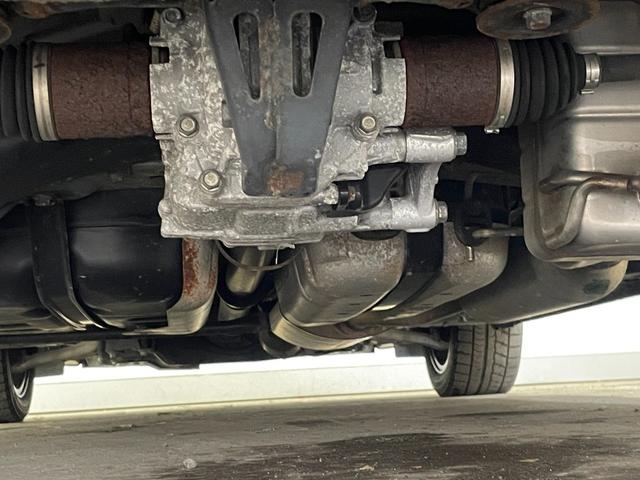 オデッセイ アブソルート・Ｘホンダセンシング　４ＷＤ／夏冬タイヤ付／９型ナビ／フリップダウン／Ｂカメラ／ＴＶ／寒冷地仕様／両側パワースライドドア／ＬＥＤヘッドライト／衝突軽減／スペアキー／ＥＴＣ／パワーシート／ＣＤ＋ＤＶＤ再生／Ｂｌｕｅｔｏｏｔｈ（46枚目）