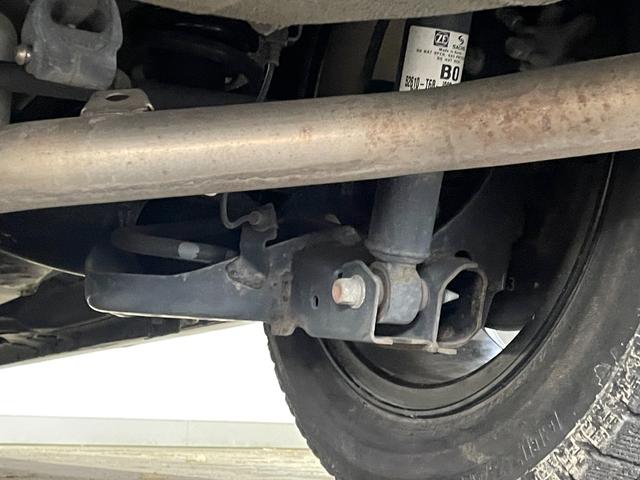 オデッセイ アブソルート・Ｘホンダセンシング　４ＷＤ／夏冬タイヤ付／９型ナビ／フリップダウン／Ｂカメラ／ＴＶ／寒冷地仕様／両側パワースライドドア／ＬＥＤヘッドライト／衝突軽減／スペアキー／ＥＴＣ／パワーシート／ＣＤ＋ＤＶＤ再生／Ｂｌｕｅｔｏｏｔｈ（47枚目）