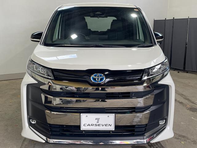 ノア ハイブリッドＳ－Ｚ　４ＷＤ／夏冬タイヤ付／１０．５型ナビ／１４型フリップダウン／寒冷地／エンスタ／両側ハンズフリーパワスラ／パワーバックドア／デジタルミラー／Ｂカメラ／ＴＶ／／ＬＥＤヘッドライト／ＨＵＤ／ＢＳＭ／スペア（5枚目）