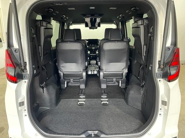 ノア ハイブリッドＳ－Ｚ　４ＷＤ／夏冬タイヤ付／１０．５型ナビ／１４型フリップダウン／寒冷地／エンスタ／両側ハンズフリーパワスラ／パワーバックドア／デジタルミラー／Ｂカメラ／ＴＶ／／ＬＥＤヘッドライト／ＨＵＤ／ＢＳＭ／スペア（55枚目）
