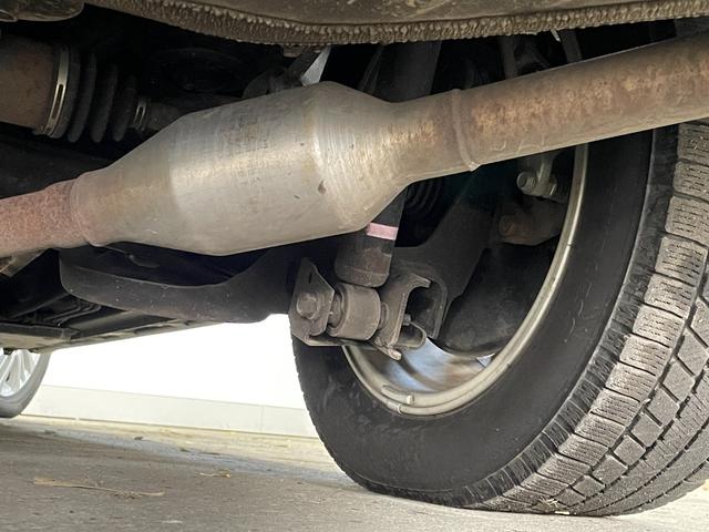 ノア ハイブリッドＳ－Ｚ　４ＷＤ／夏冬タイヤ付／１０．５型ナビ／１４型フリップダウン／寒冷地／エンスタ／両側ハンズフリーパワスラ／パワーバックドア／デジタルミラー／Ｂカメラ／ＴＶ／／ＬＥＤヘッドライト／ＨＵＤ／ＢＳＭ／スペア（61枚目）