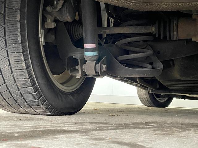 ノア ハイブリッドＳ－Ｚ　４ＷＤ／夏冬タイヤ付／１０．５型ナビ／１４型フリップダウン／寒冷地／エンスタ／両側ハンズフリーパワスラ／パワーバックドア／デジタルミラー／Ｂカメラ／ＴＶ／／ＬＥＤヘッドライト／ＨＵＤ／ＢＳＭ／スペア（62枚目）